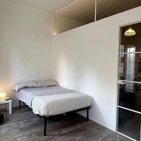 Modern&comfortable At 5 Minutes From The Centre
